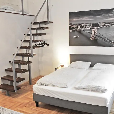 Luxury New With Gallery At Dob Street Nearby Gozsdu Court Apartamento *
